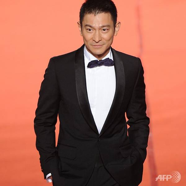 Andy Lau joins Douyin, reenacts famous rooftop scene from Infernal Affairs