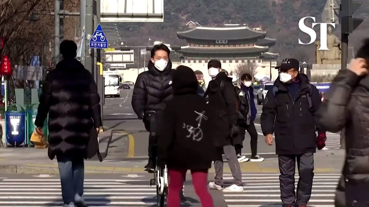 South Korea reports record 950 Covid-19 cases in 'emergency'