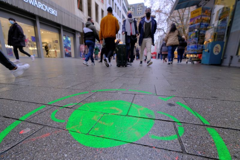 Germany to close most shops from Dec 16-jan 10 - draft government proposal