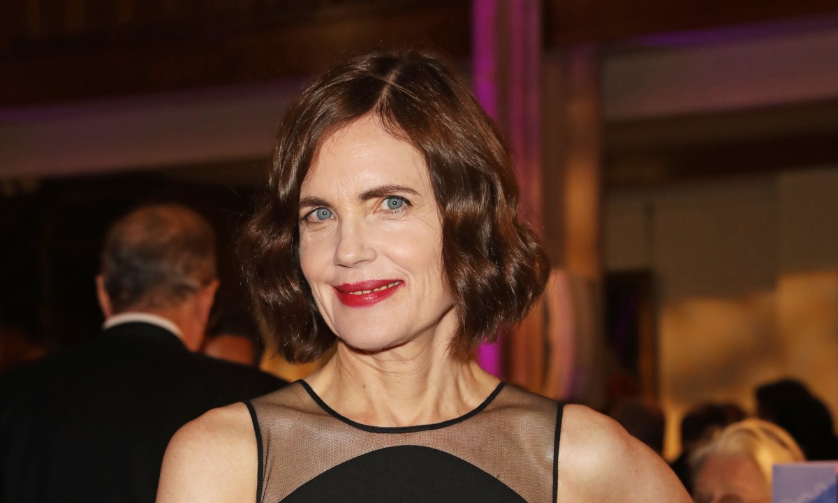 Downton Abbey star Elizabeth McGovern reveals update following operation