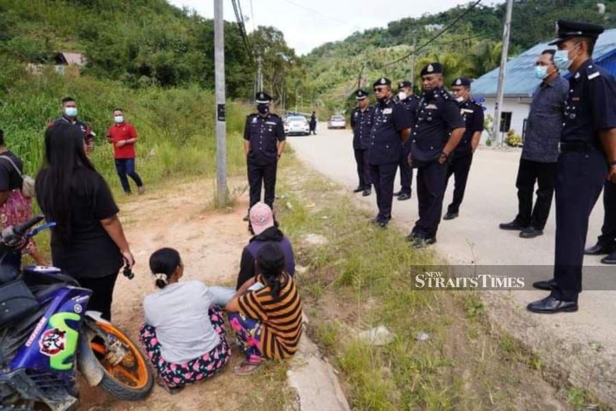 Jealous Orang Asli man tried to commit suicide after he strangled his wife