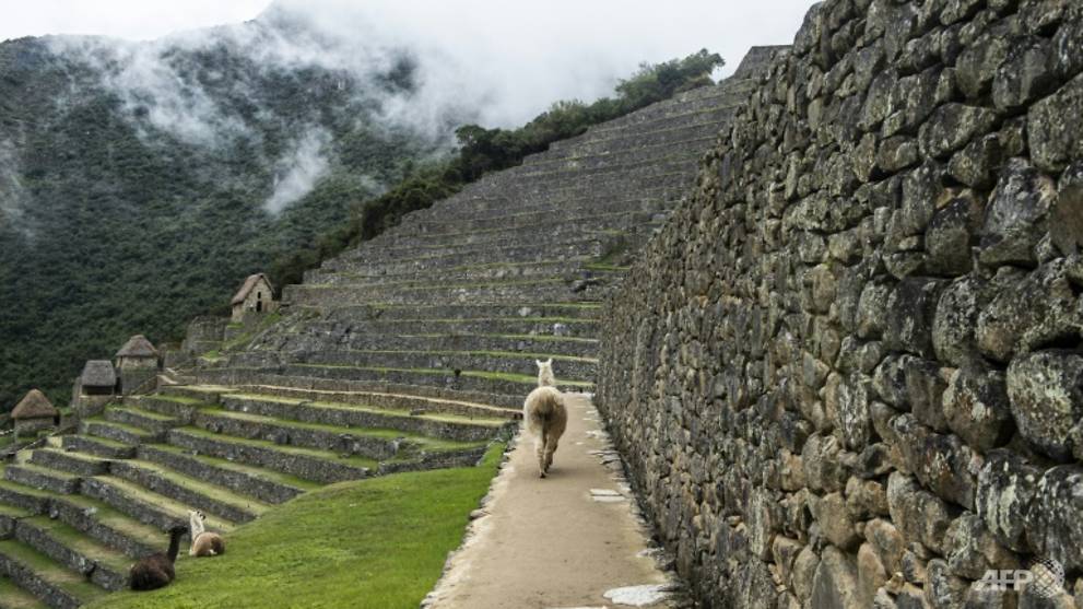 Machu Picchu closes again, over local train dispute