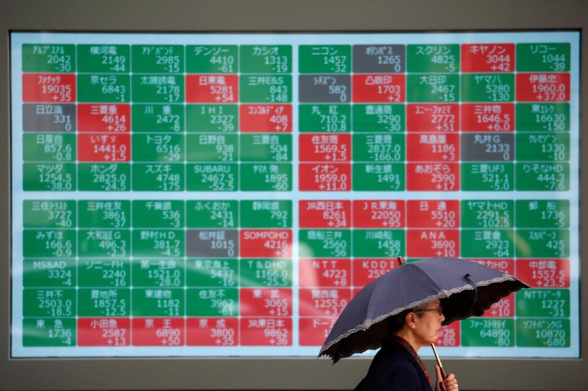 Asian shares fall amid China's asset-bubble warning
