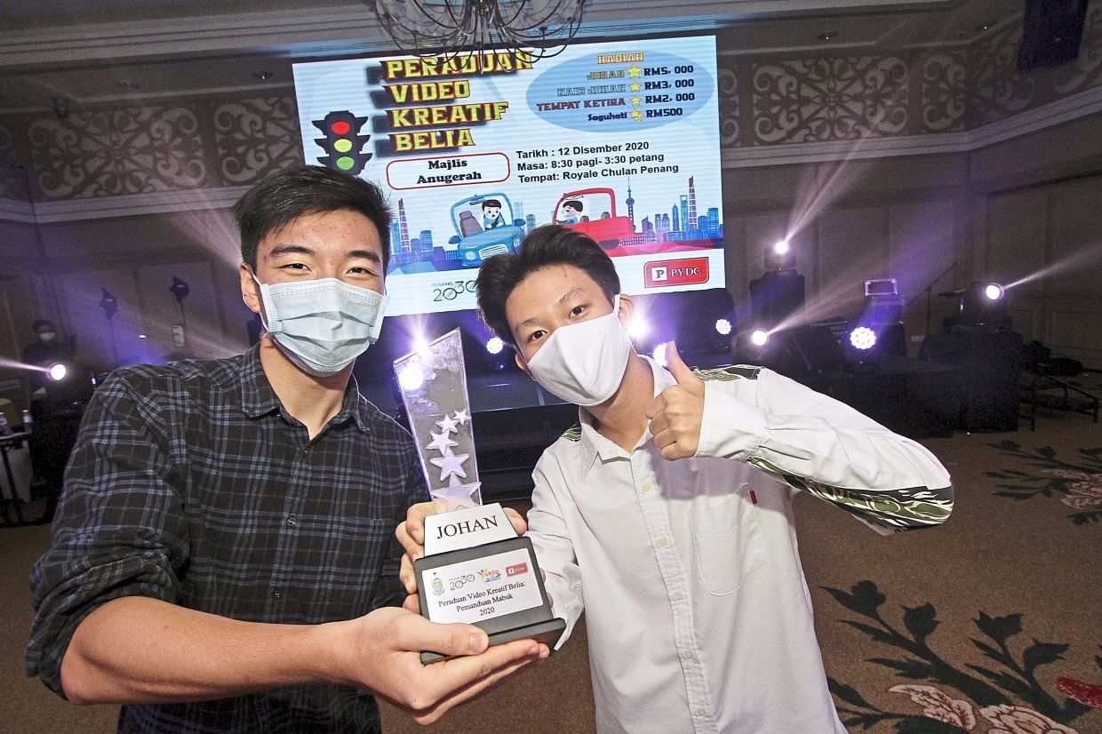 Sparking creativity in youths