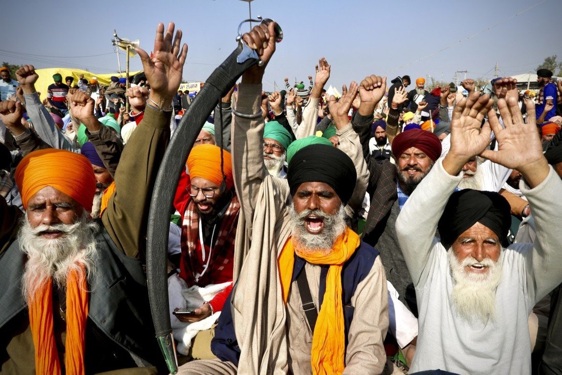 India farmers’ protest: Supreme Court offers to mediate; Sikh priest takes his own life