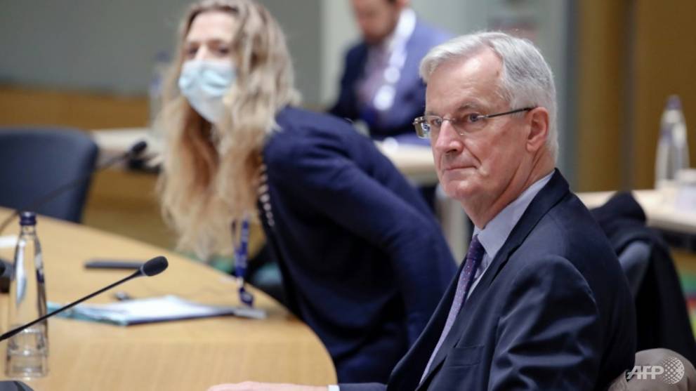 UK, EU leaders talk as MEPs press Brexit talks deadline
