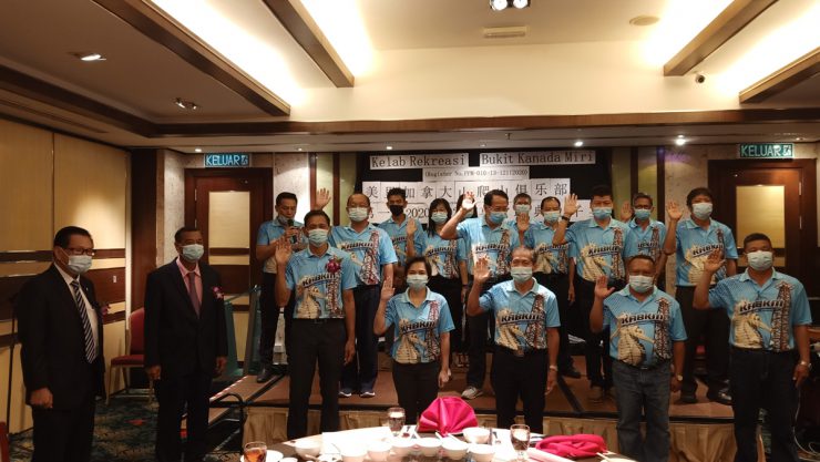 加拿大山爬山俱乐部成立首届理事 甘保祥：广招会员盼达千人目标