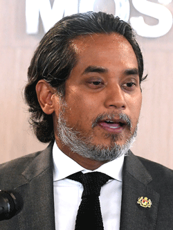 Covid-19 vaccine: Second purchase from Astrazeneca via Covax — Khairy