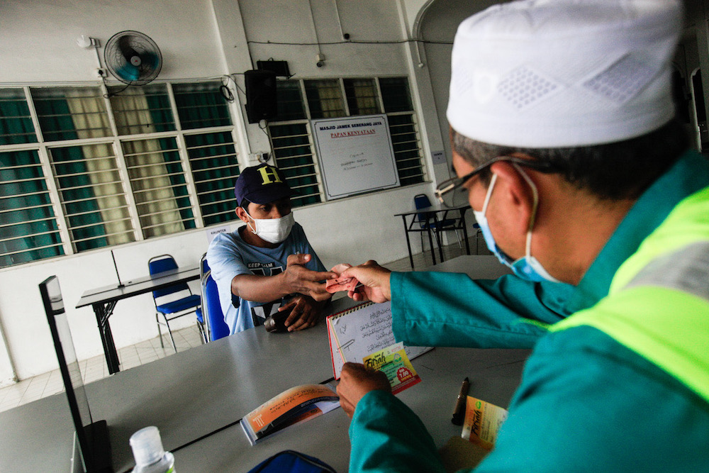 Sunni group questions Shopee’s role as zakat payment platform