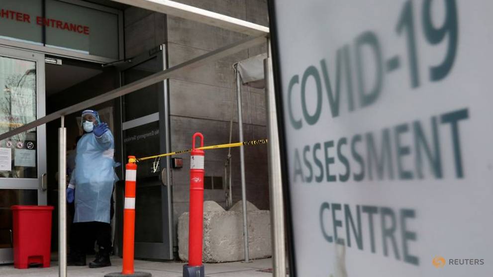 Canada expands added screening to travelers from South Africa amid COVID-19 variant worries