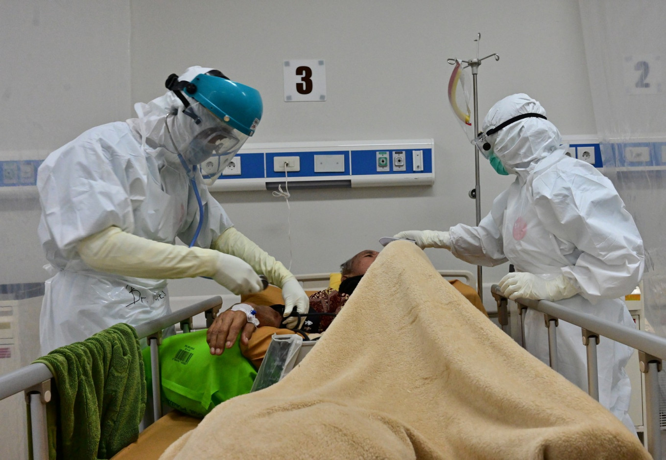 Health workers must stay alert to avoid infection: Associations