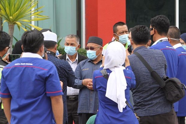 Environment Minister says no decision yet on Banting battery factory