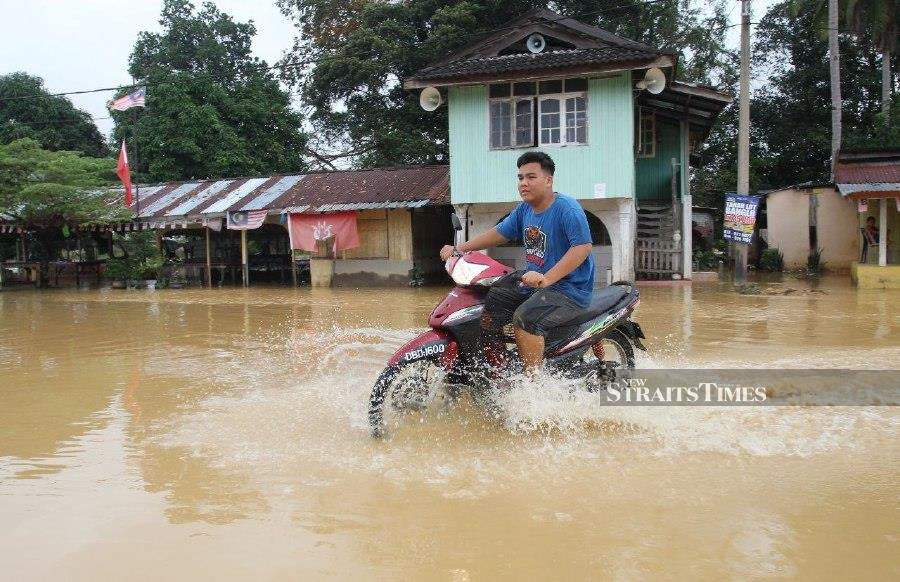 Kelantan floods ease slightly; evacuees down to 4,287