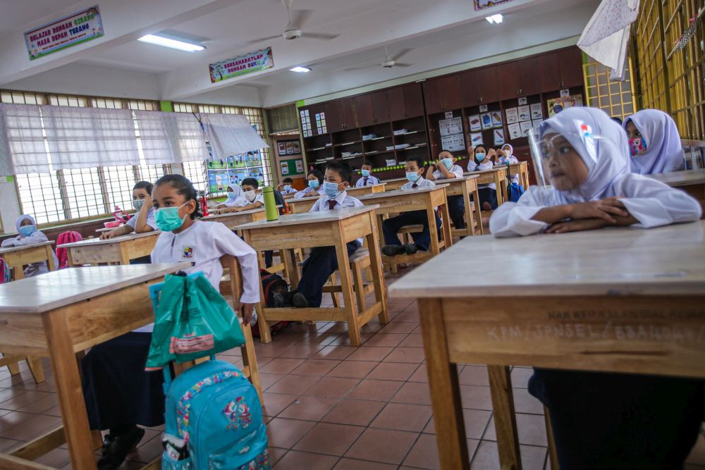 Postpone reopening of schools with Covid-19 still raging, MIC tells Ministry of Education