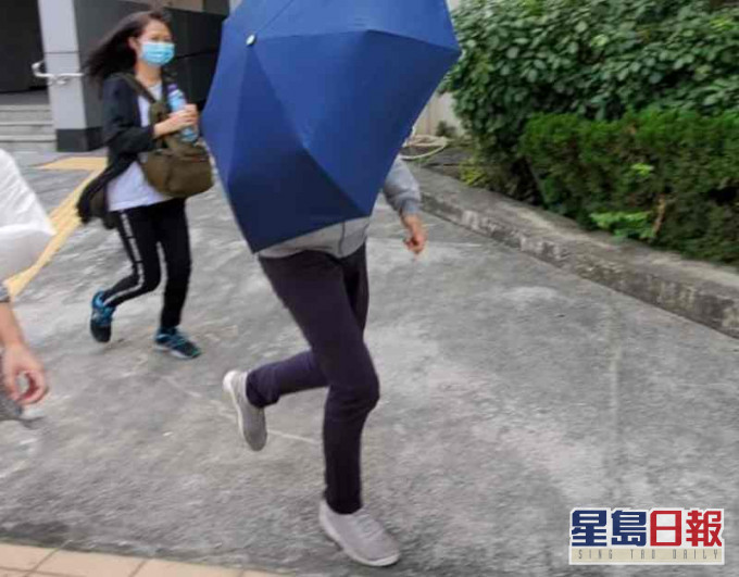 区议员助理向督察掷水樽阻追捕疑犯罪成 管武罪脱