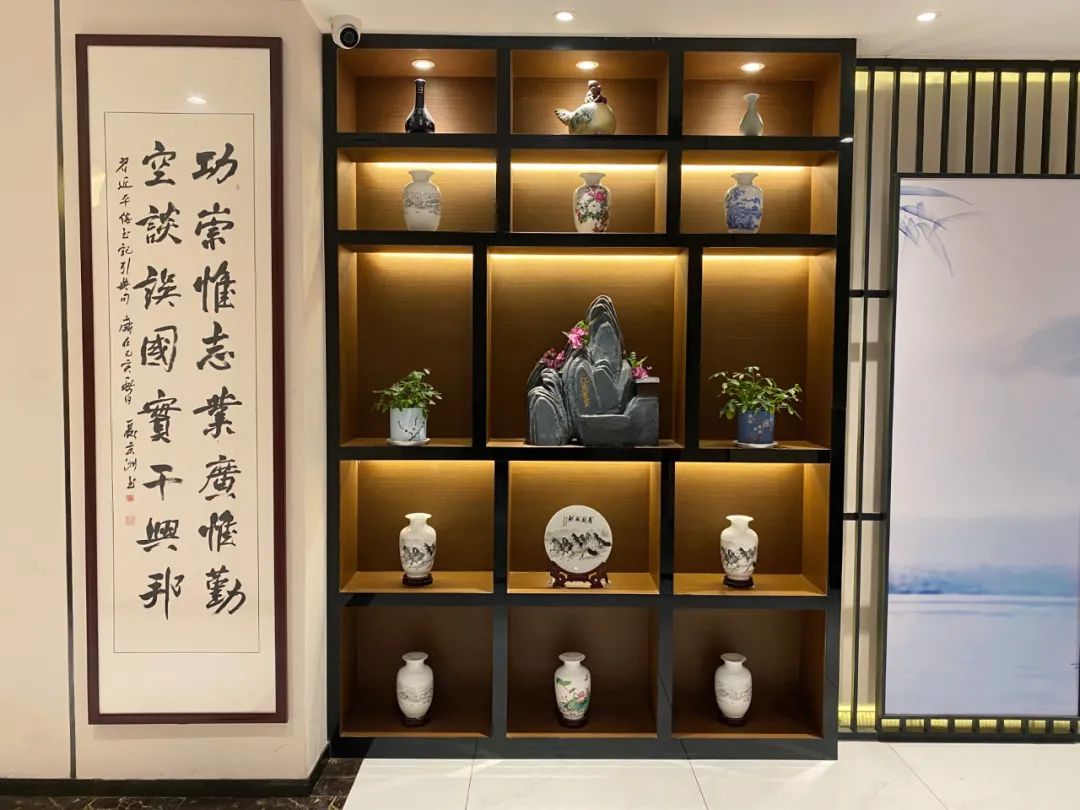 一口杭帮菜，烟雨西湖边！来郑州这家店，给你不一样的江南体验