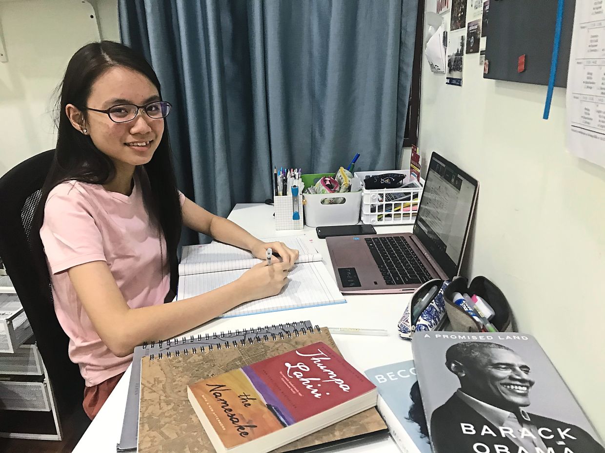Malaysian teen wins silver award in Queen’s Commonwealth essay writing competition
