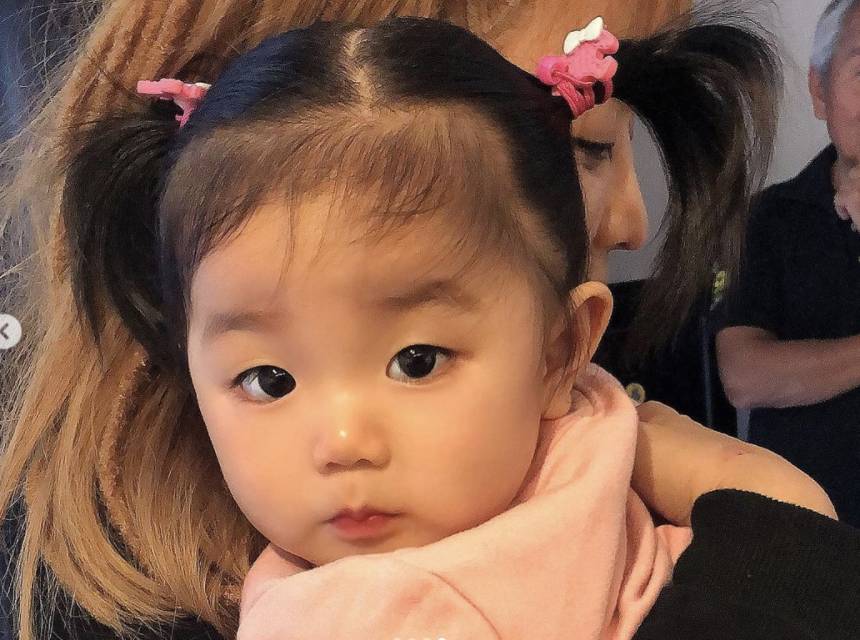 This Taiwanese Singer’s Daughter Is So Pretty, She's Called The ‘Lin Chiling Of Babies’