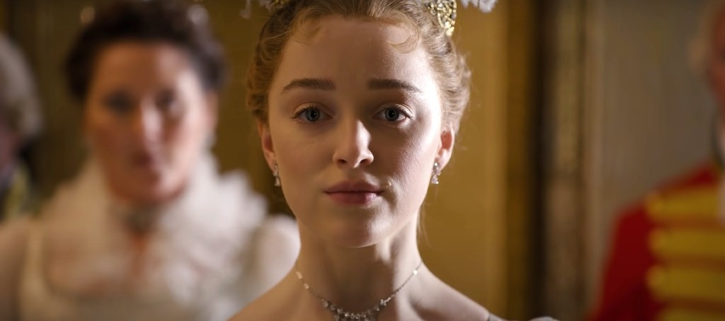 ‘Bridgerton’ Star Phoebe Dynevor Explains Why Filming Season 2 Could Be Extra Tricky