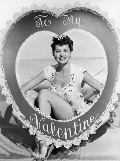 19 Vintage Photos of People Celebrating Valentine's Day