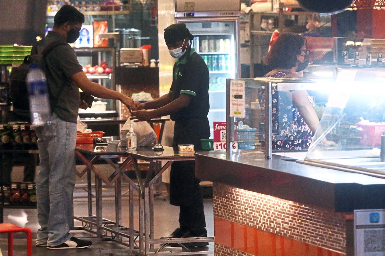 Govt urged to extend eatery hours