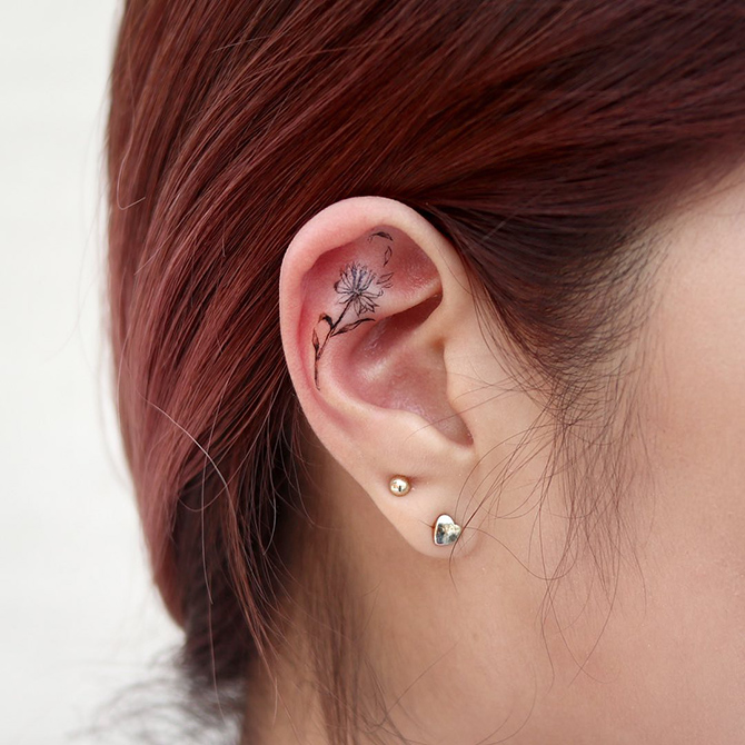 Best ear tattoo designs to attempt by @mini_tattooer, @jane.air.tattoo, @xdenyse and more