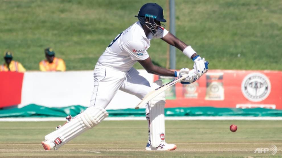 Cricket: Anderson removes Mathews but Sri Lanka move past 300