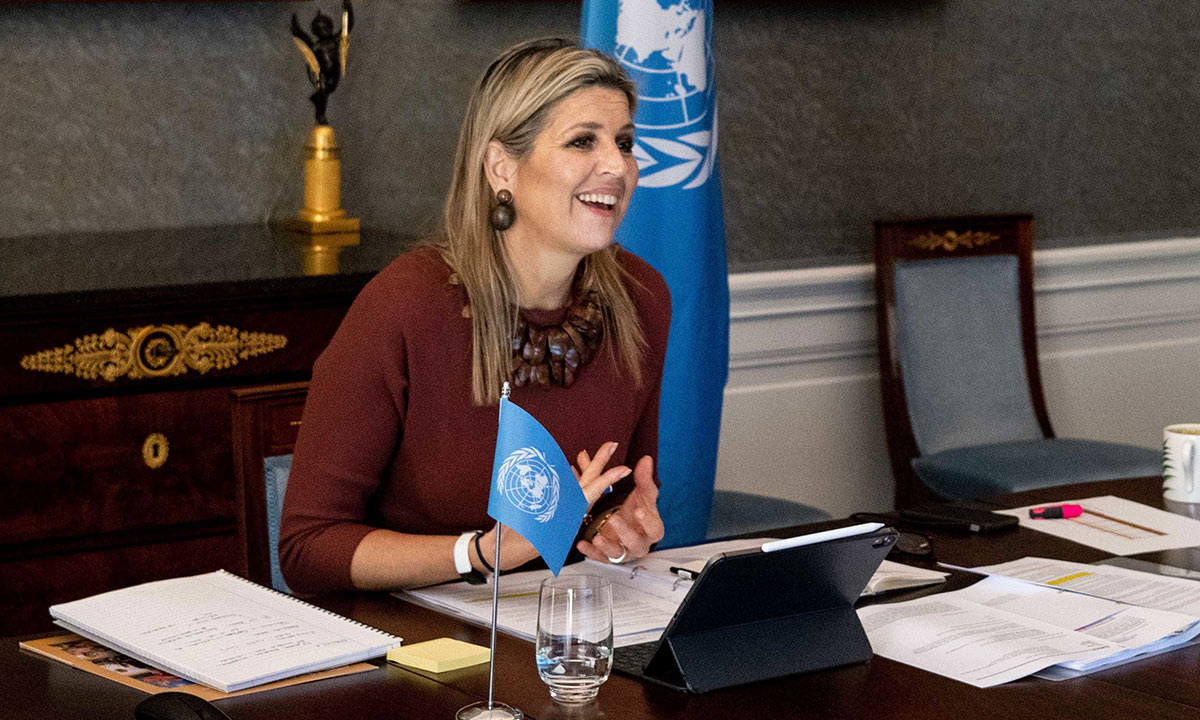 Queen Máxima of the Netherlands pictured barefoot on work video call