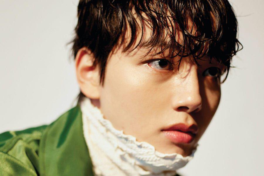 Yeo Jin Goo Talks About His Cameo In “Start-Up,” His Love For Writing Poetry, And More