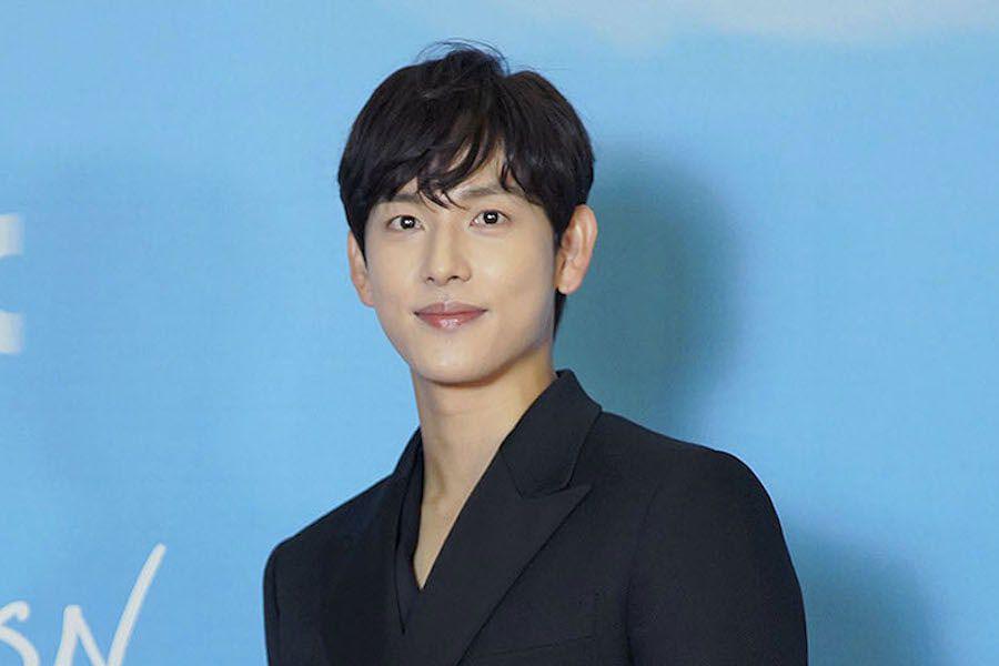 Im Siwan In Talks To Replace Yeo Jin Goo In “House On Wheels” Season 2