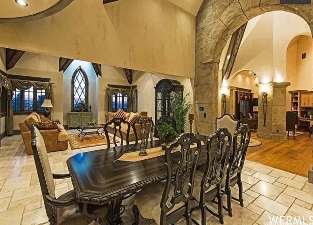 'Vampire' house for sale with 'terrifying' wine cellar leaves people gobsmacked