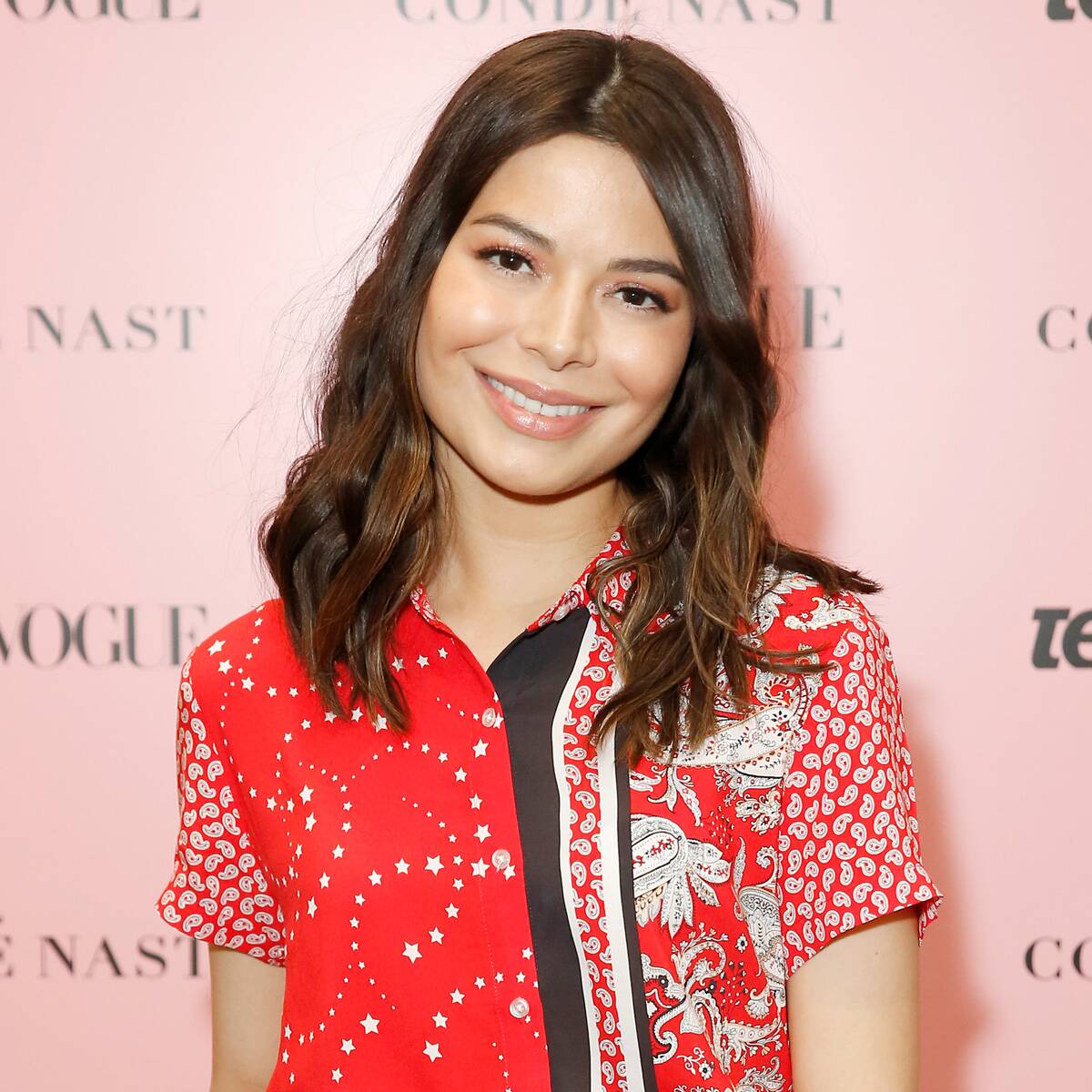 See Miranda Cosgrave Reunite With Her iCarly Co-Stars in First Photo From Reboot