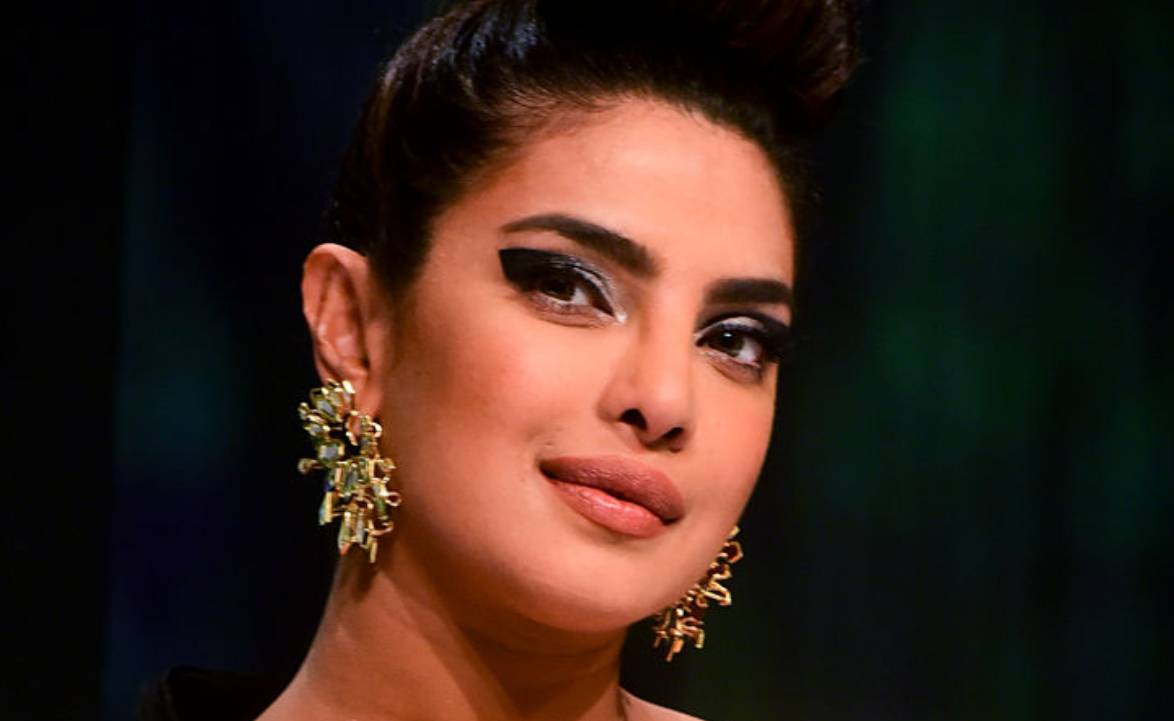 Priyanka Chopra left 'freaking out' after wardrobe malfunction in strapless dress
