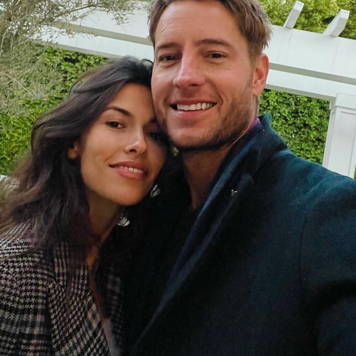 Sofia Pernas Says Justin Hartley "Lights Up My Sky" in Sweet Birthday Shoutout
