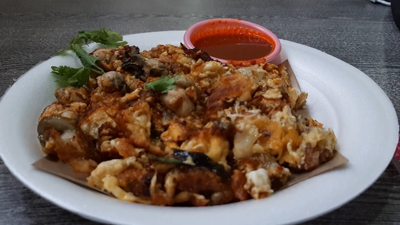 Berseh Food Centre. Lim's Fried Oyster & Fu Zhou Poh Hwa Oyster Cake.