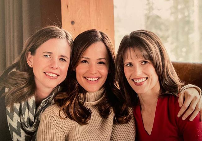 Jennifer Garner shares rare photo of lookalike sisters – wow