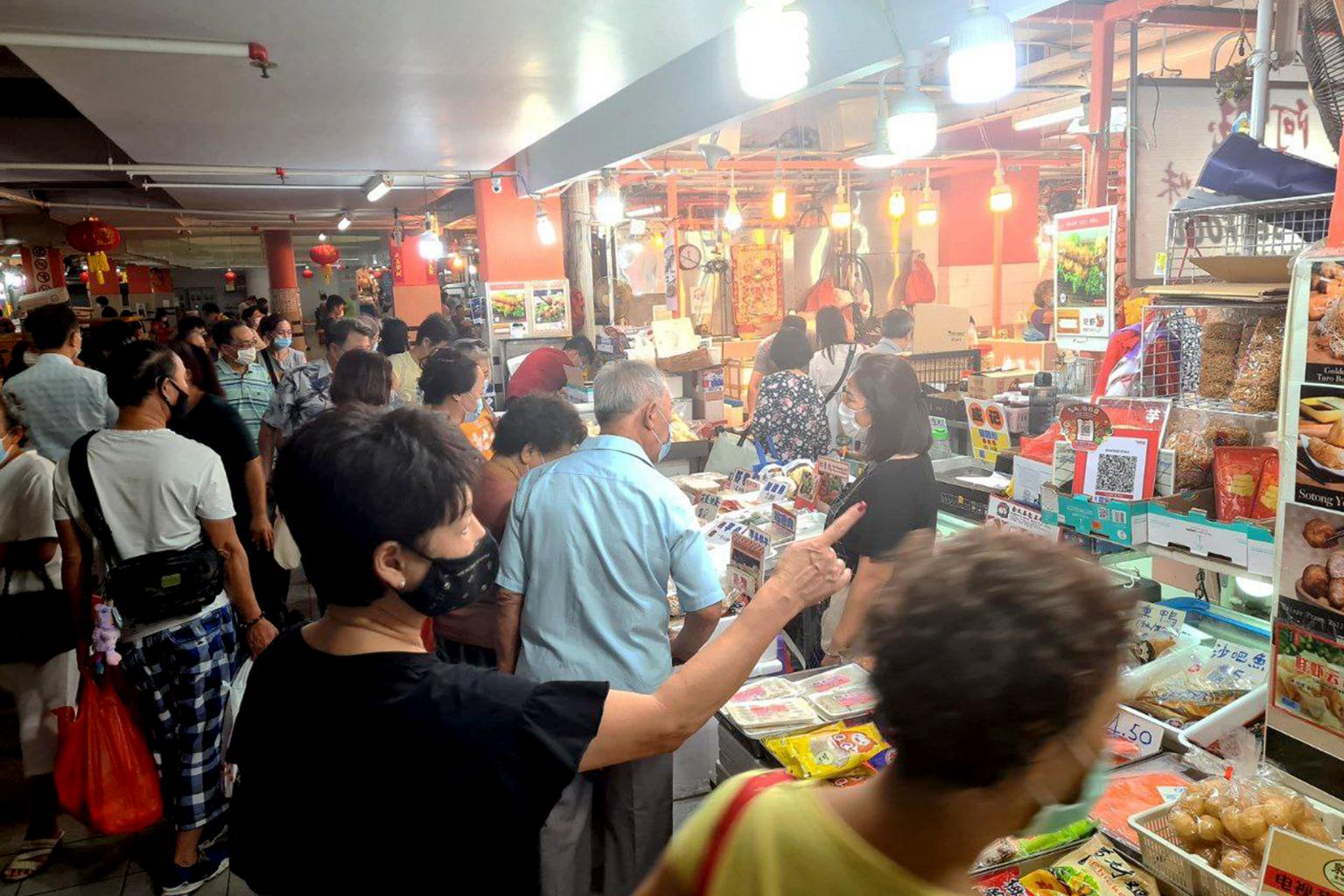 Hundreds of shoppers throng Chinatown Complex wet market ahead of Chinese New Year