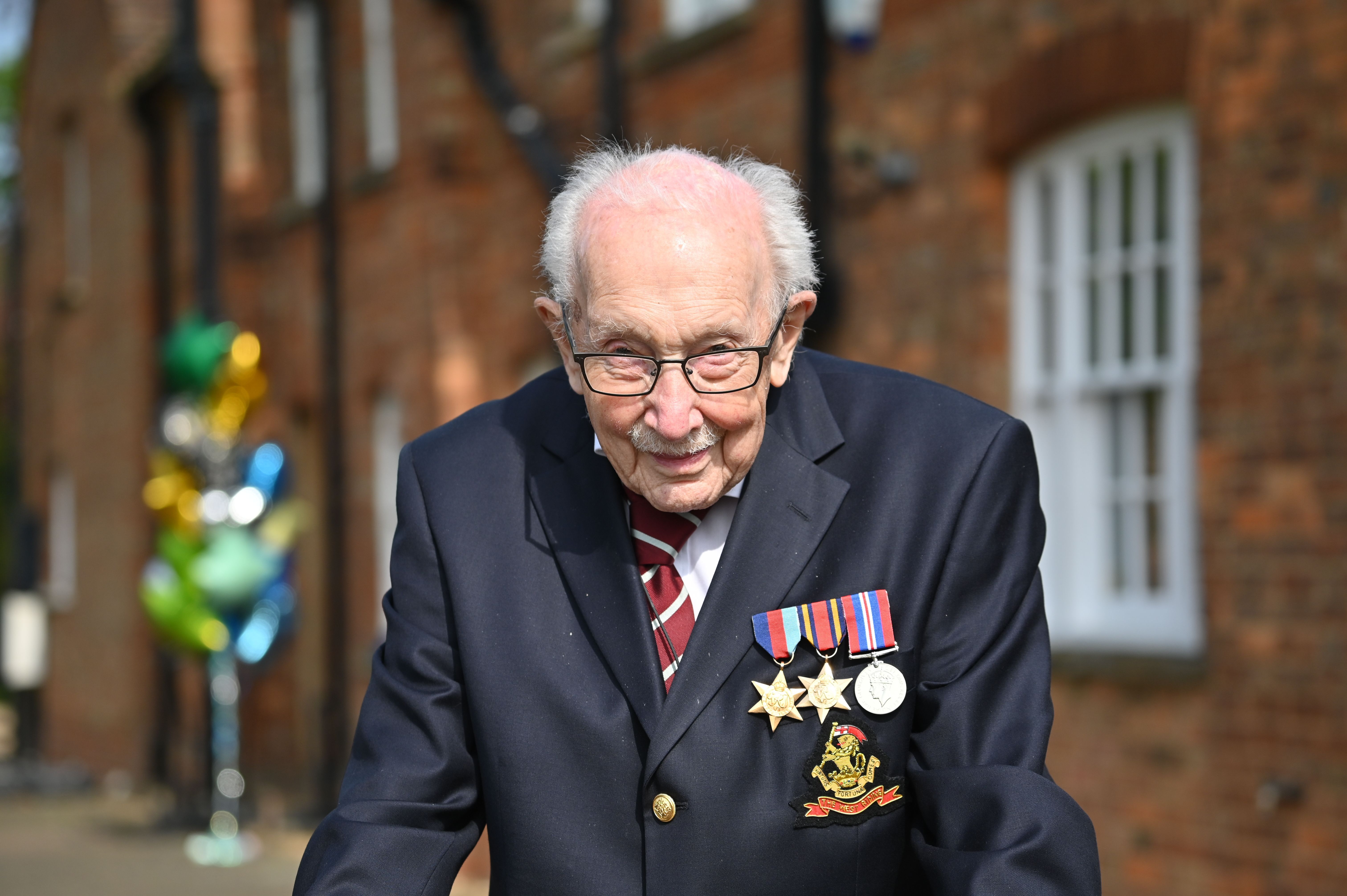 Captain Tom Moore, Who Raised Millions for the NHS, Dies at the Age of 100 After Contracting COVID-19