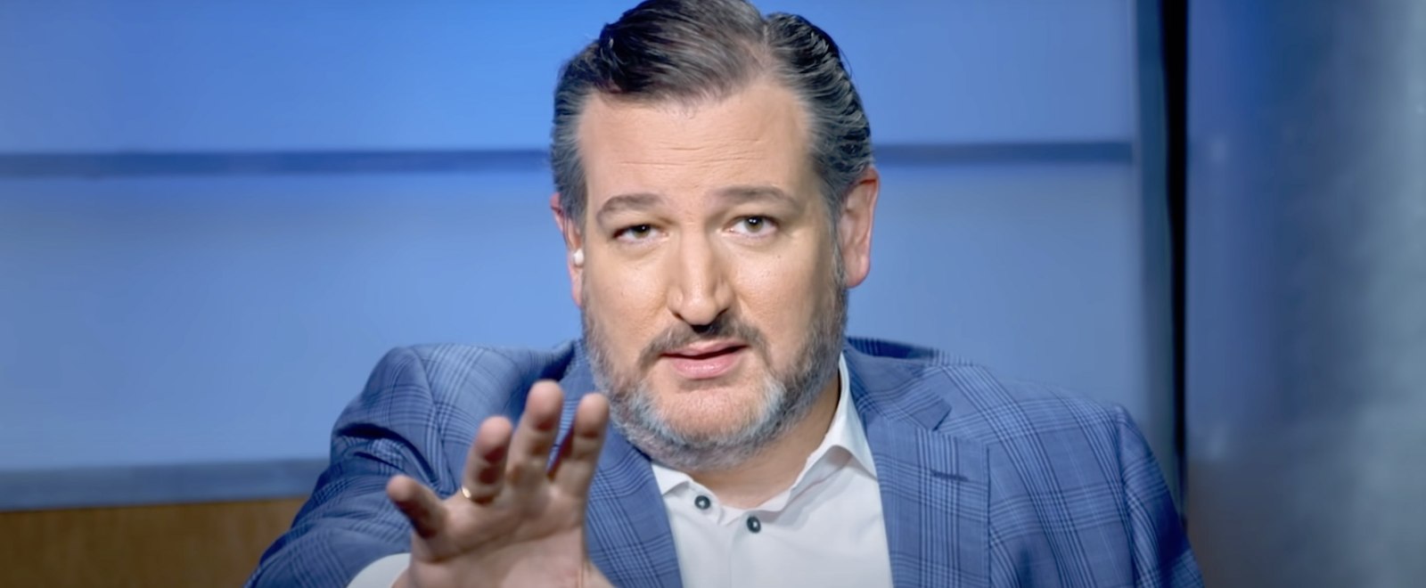 Ted Cruz’s Wildly Inaccurate Take On ‘Avengers’ And ‘Watchmen’ Is Getting Roasted By Everyone, Including A ‘Watchmen’ Writer