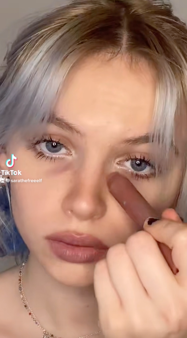 Dark Under-Eye Circles? The Kids Say It’s Cool