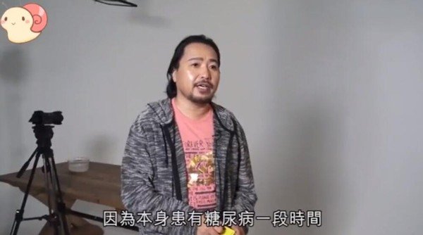 56岁港星家中拥挤太心酸，为养妻女兼数职患肺病，曾想跳楼轻生