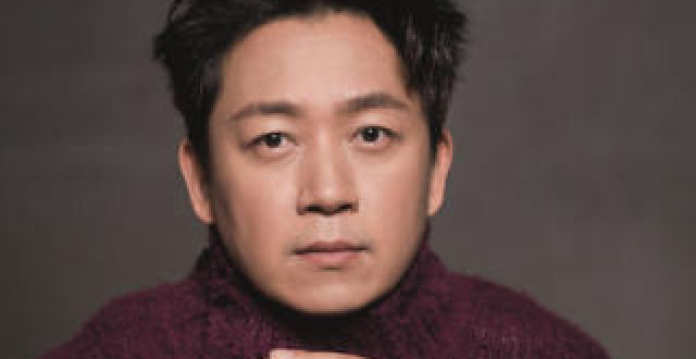 潘粤明连续9年为儿子庆生，前经纪人开撕董洁，老人病重也不让见