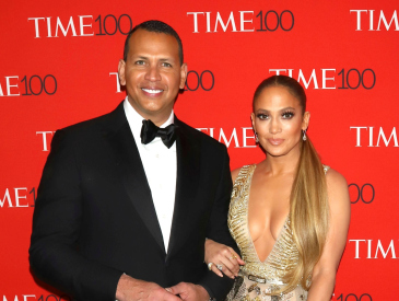 This Reality Star Just Confirmed She’s Been Talking to Jennifer Lopez’s Fiancé Alex Rodriguez