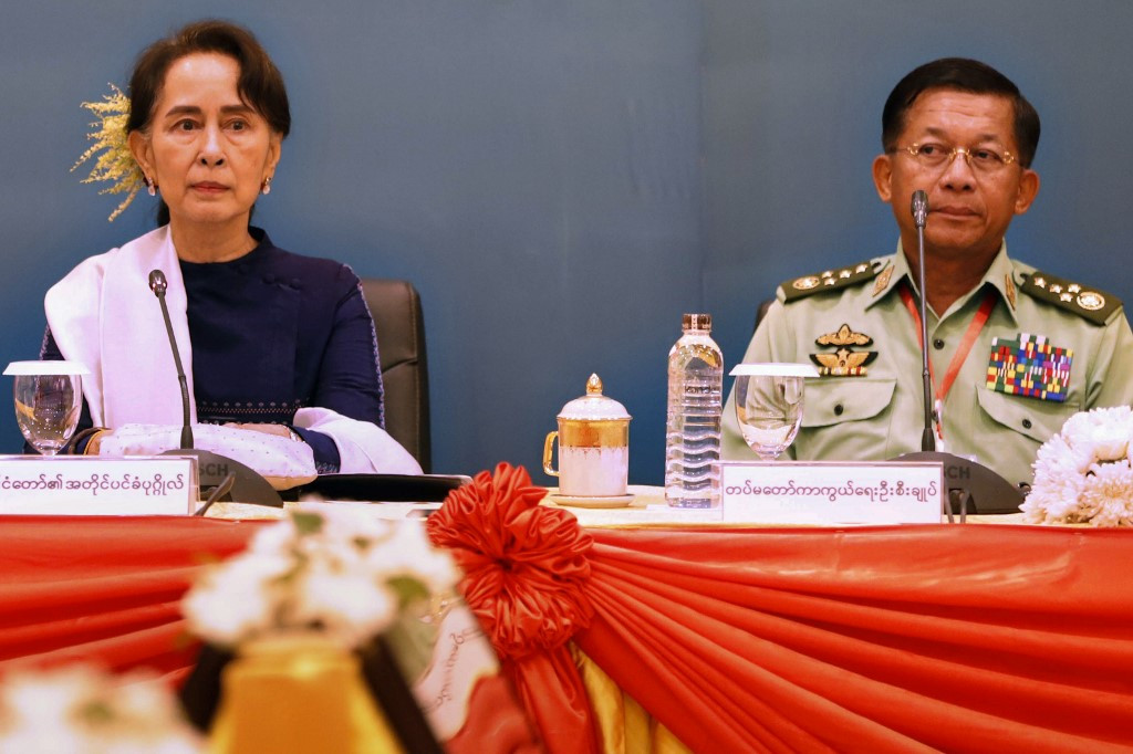 Myanmar junta accuses Suu Kyi of taking $600,000 illegal payment