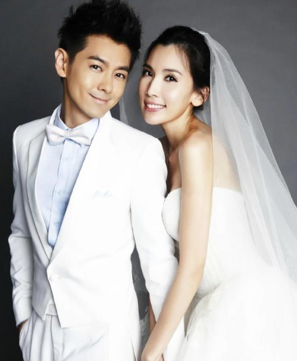 林志颖老婆太奢侈？晒8个名牌包总价超50万，还自曝喜欢绝版包