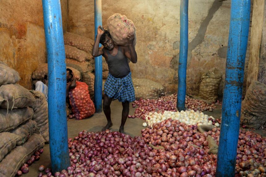 Large onion shipment from India arriving soon in Malaysia to moderate recent price surge
