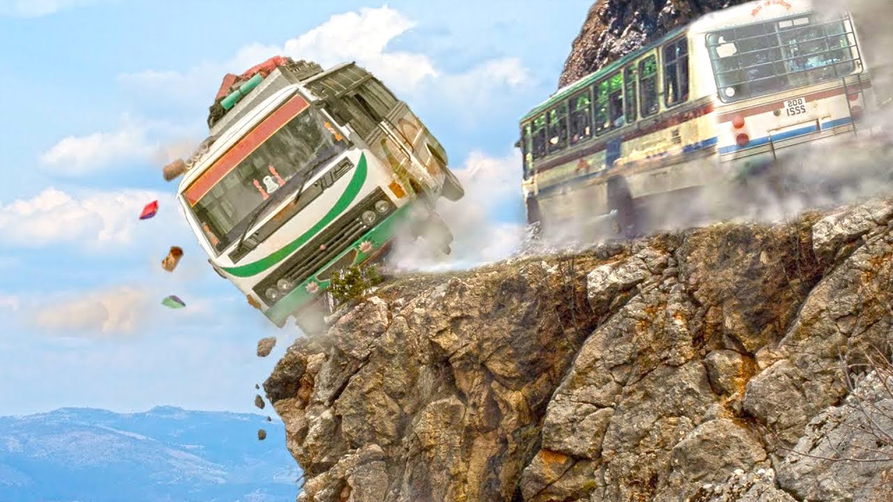 世界上惊险的公路！挂在悬崖峭壁上，看着都腿软了