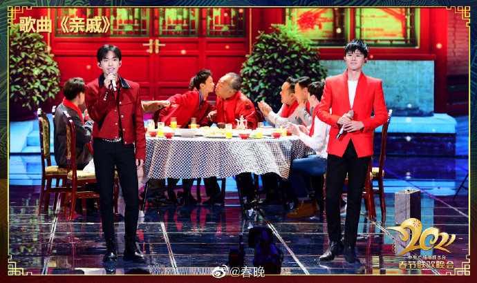 张杰易烊千玺合唱引家乡记忆 动人声线温暖人心