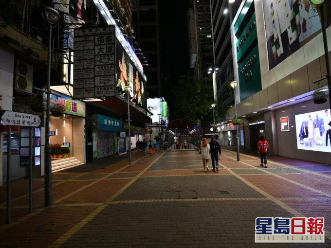 防疫措施持续逾两个月 年初一旺角街头变冷清