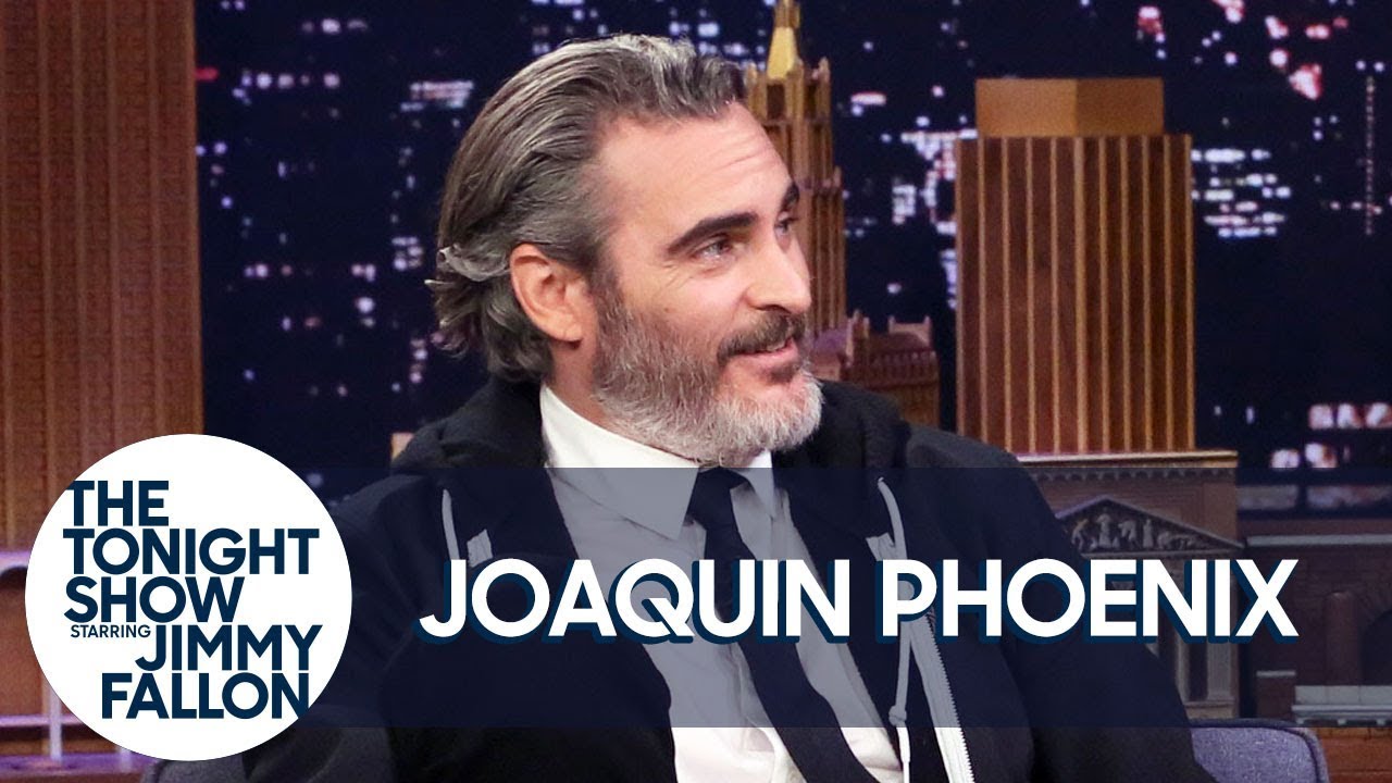 Joaquin Phoenix Is Trying to Quit Smoking with Hypnosis